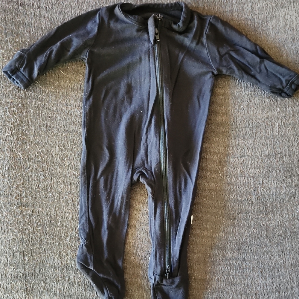 Kyte Baby Black Zip Footies Newborn